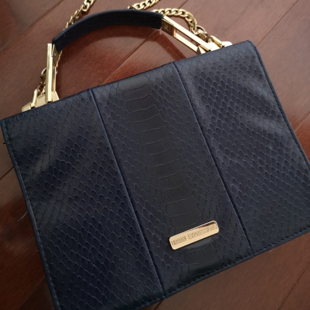 Urban Expressions Vegan Leather Crossbody bag